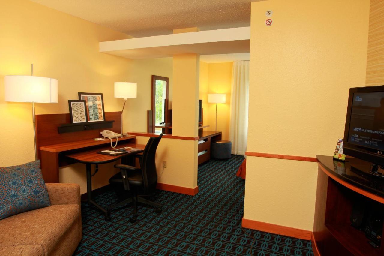 Fairfield Inn & Suites Traverse Stadt Exterior foto
