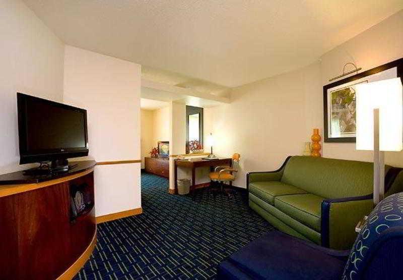 Fairfield Inn & Suites Traverse Stadt Zimmer foto