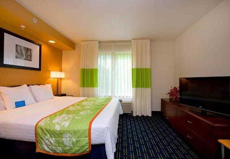 Fairfield Inn & Suites Traverse Stadt Exterior foto